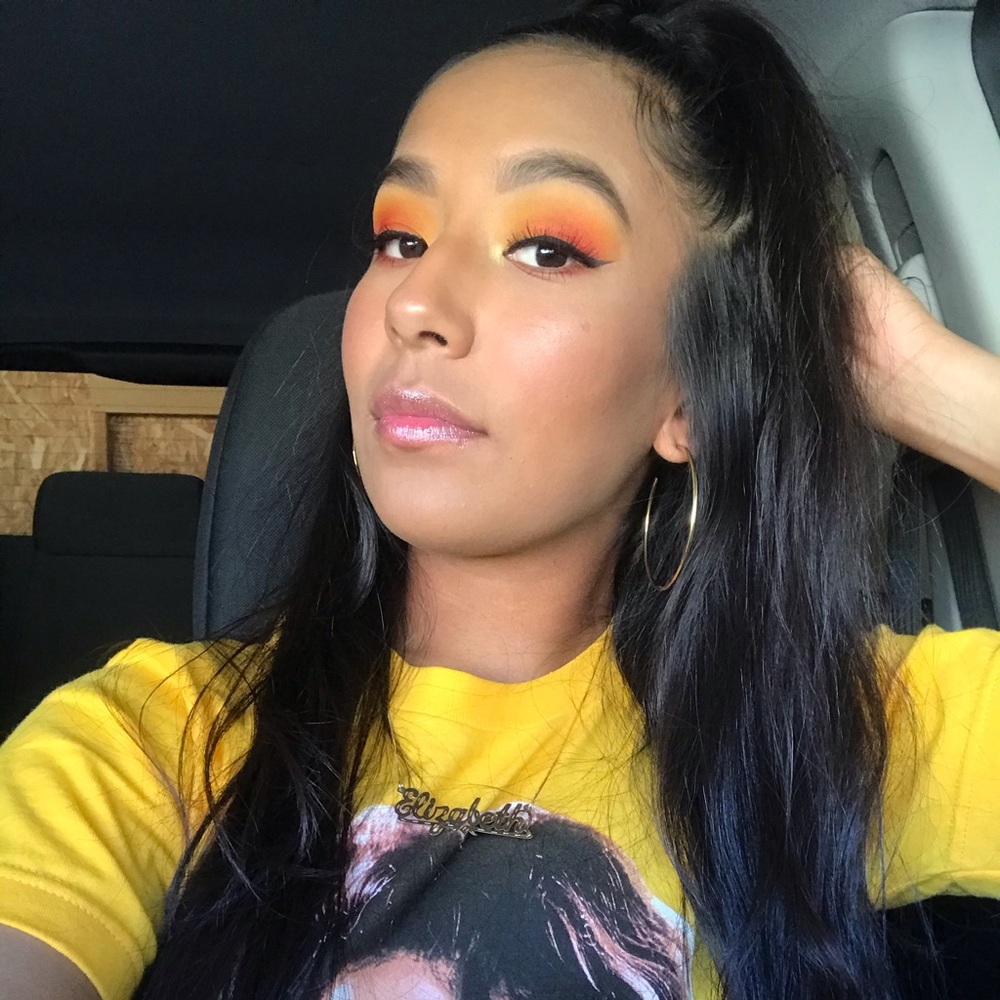 Meet your Posher, Elizabeth